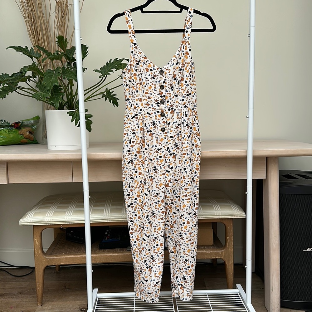 LUSH Sleeveless Printed Jumpsuit with Hidden Back Zipper Closure - Picture 2 of 6